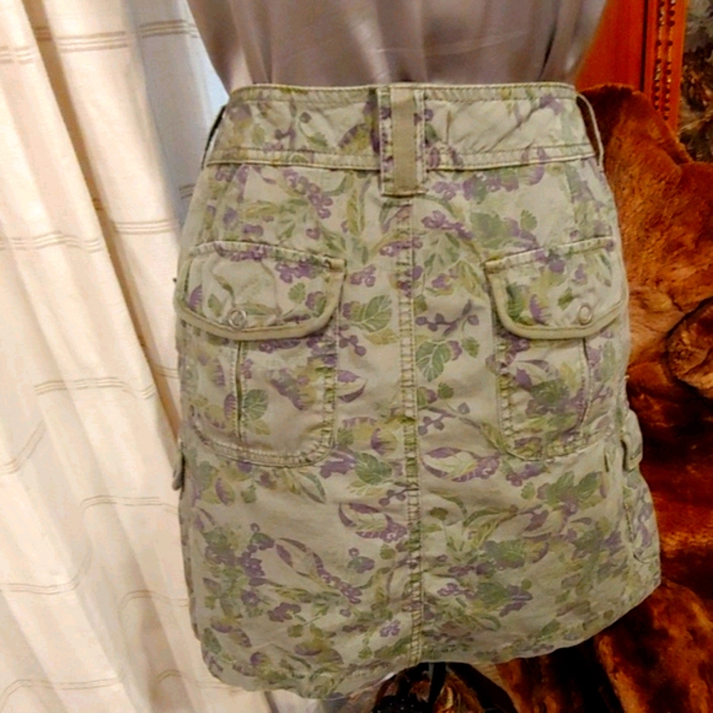 Super Cute. Eddie Bauer Skirt Size8 - Picture 2 of 6